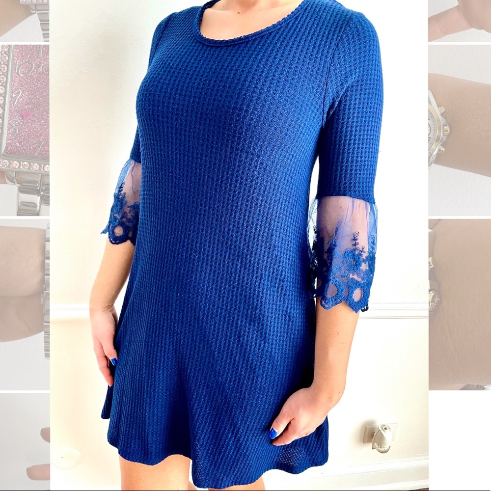 Francesca’s blue lace sleeve dress